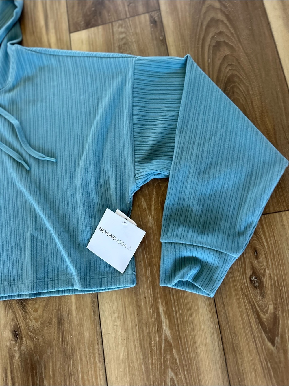 Beyond yoga womens cropped ribbed pullover sweatshirt size large NWT - Picture 3 of 6
